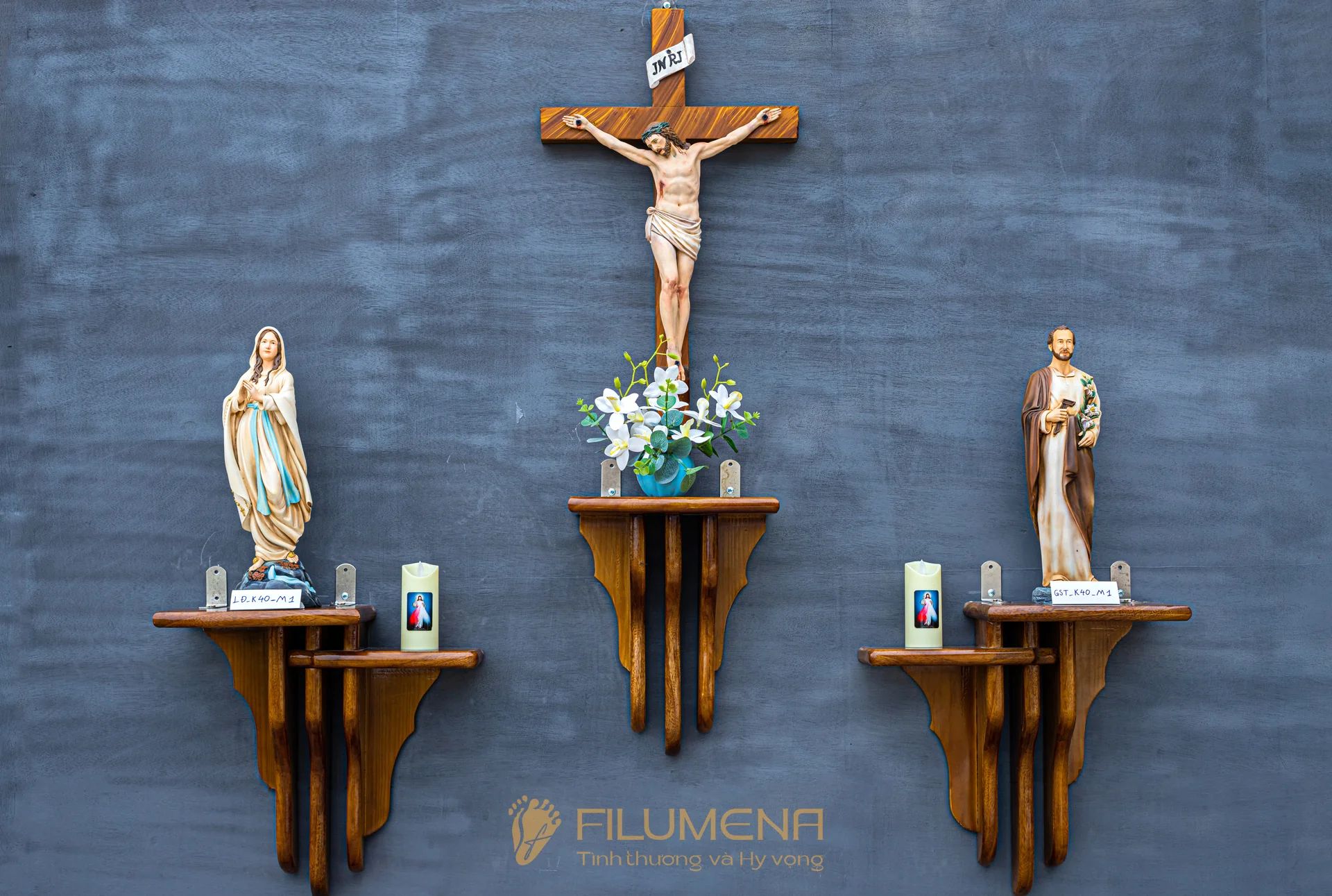 Bàn thờ Chúa BTC1 - Bộ 3 tượng cao 40 cm màu M1 & bệ thờ BT1