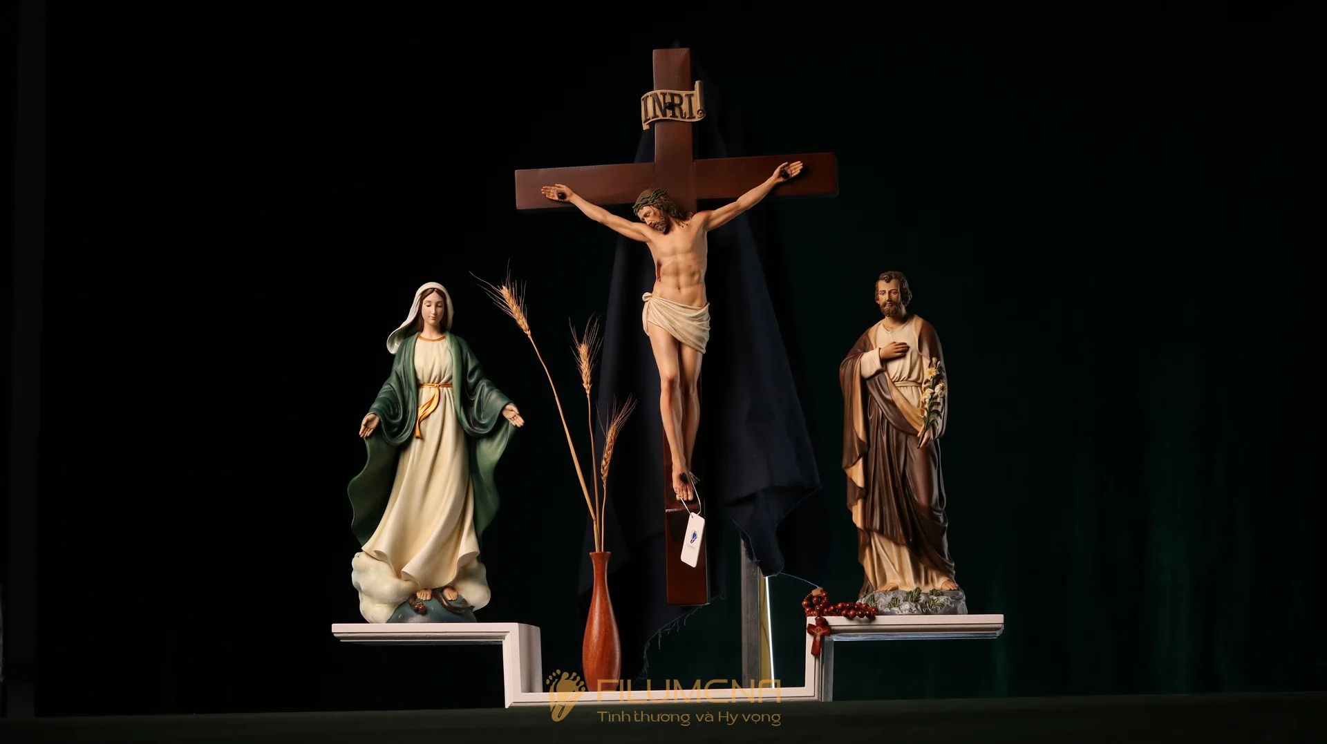 Statues catholiques créées et fabriquées par Filumena Art, fabricant and grossiste des articles religieux au Vietnam