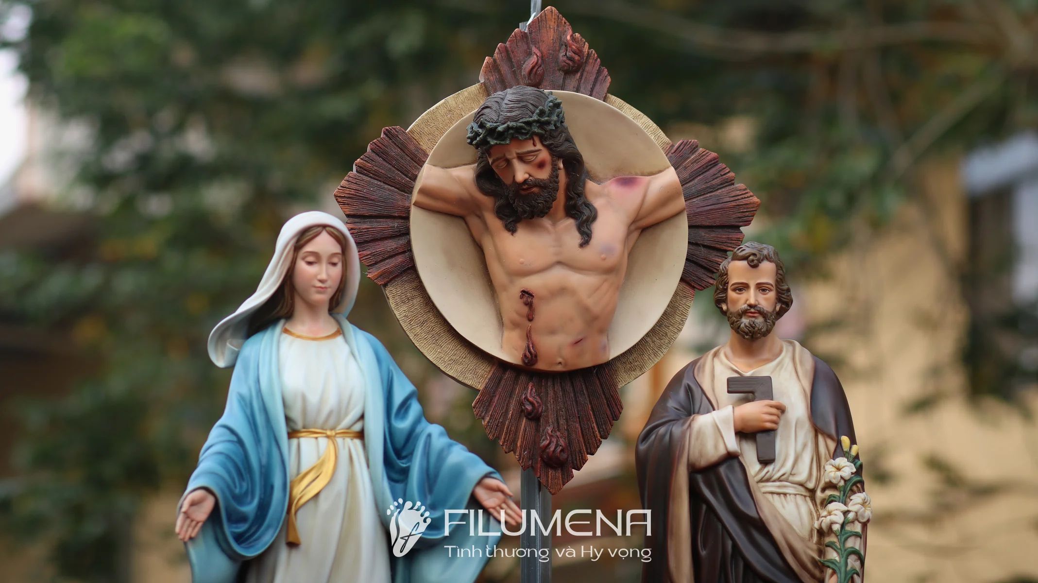 Bộ tượng Bàn thờ Chúa 60 cm tông màu cổ điển M1với phù điêu Chúa chuộc tội 40 cm