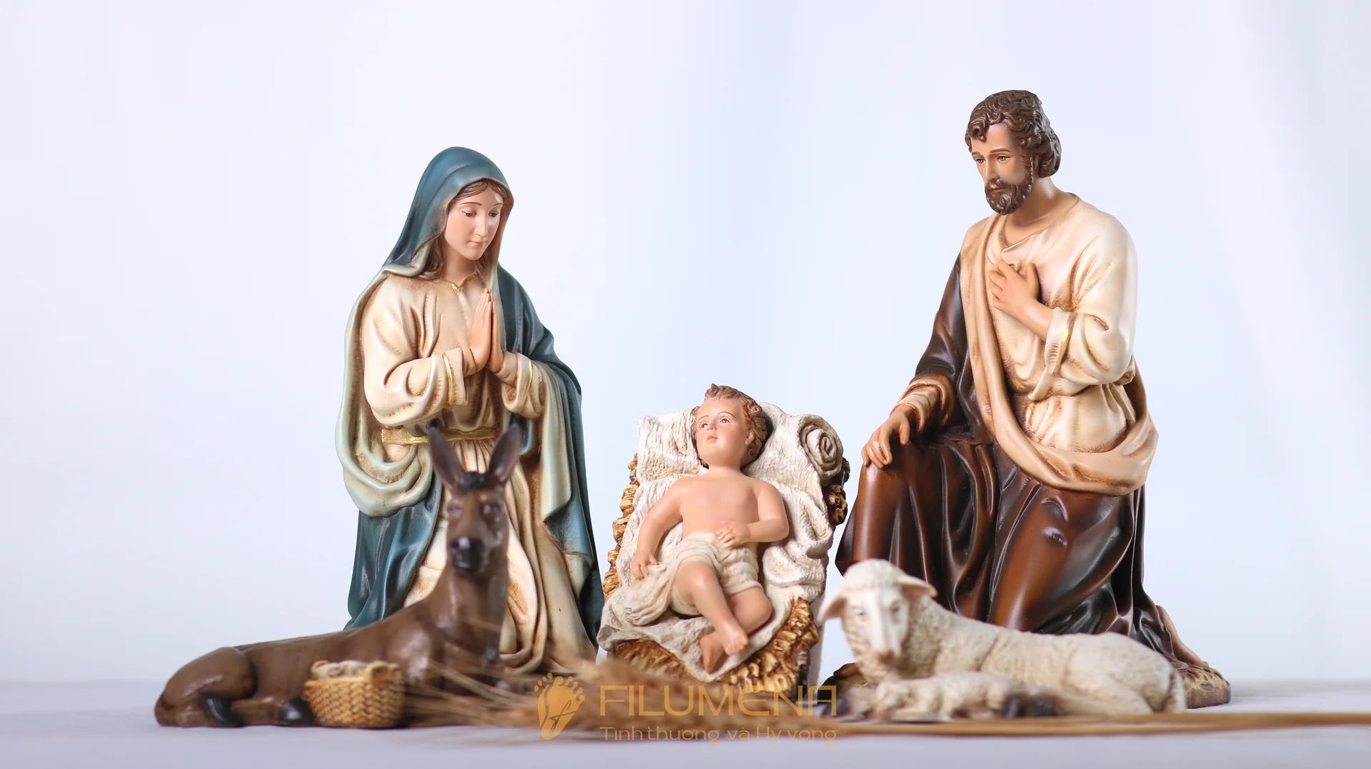 name tại VN. Tượng Công giáo Filumena là tượng của Tình thương và Hy vọng. Bản quyền các tác phẩm tượng Công giáo thuộc về Filumena Art, Cộng hòa Pháp. Filumena sáng tác và sản xuất nhiều mẫu tượng Công giáo khác như 