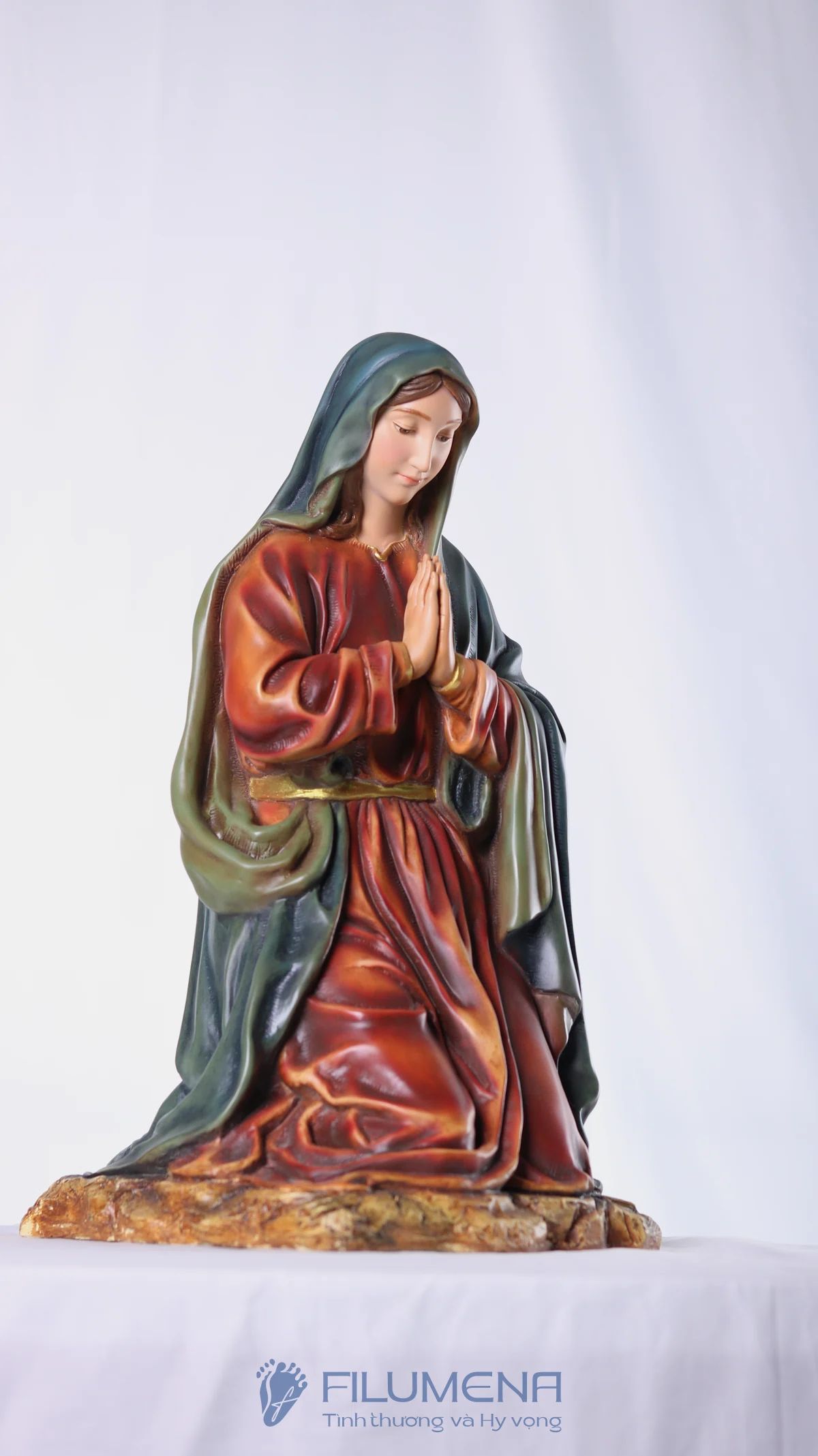 Bộ tượng Giáng sinh 50 cm màu trầm cổ điển do Filumena sáng tác