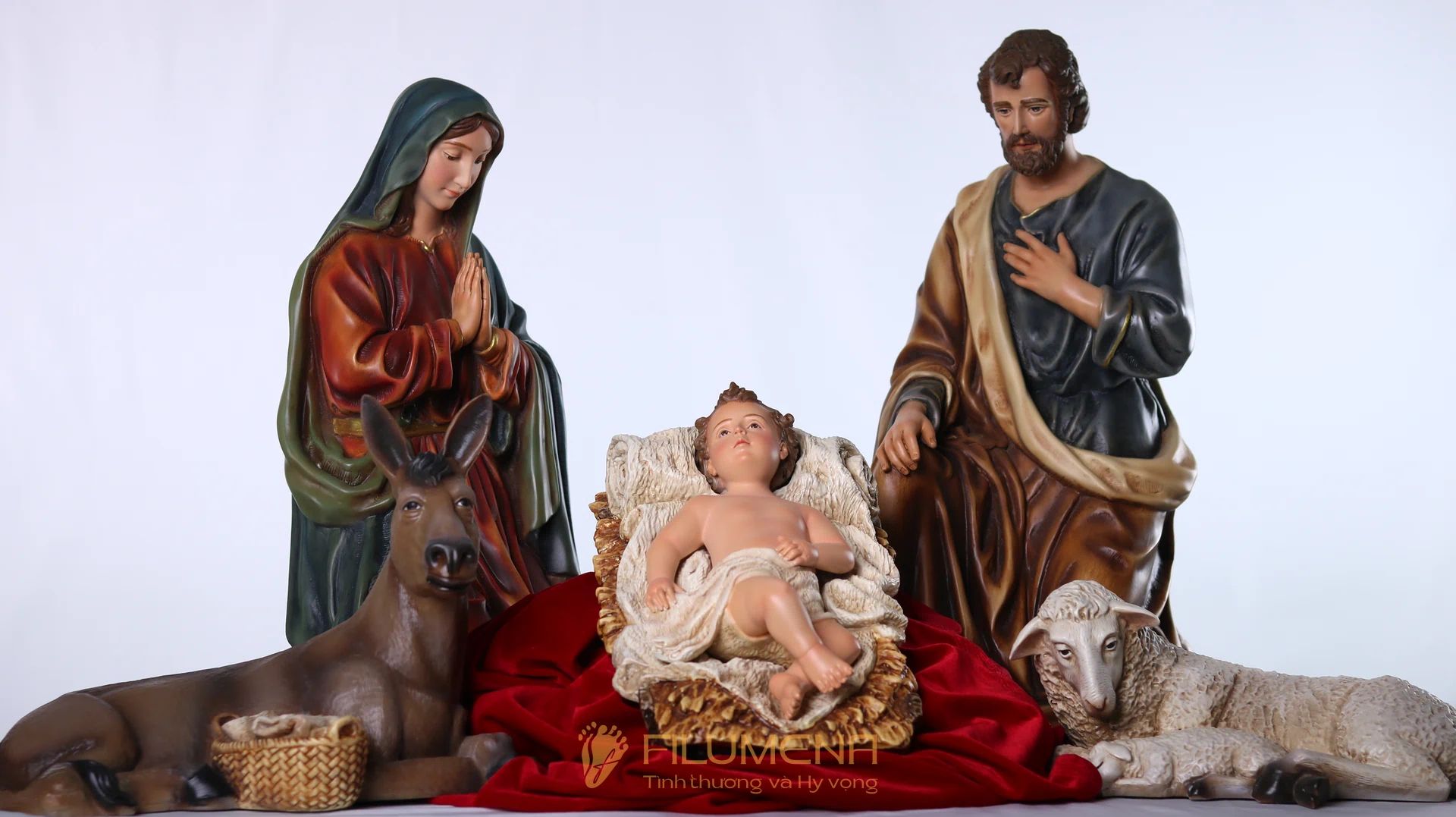 Bộ tượng Giáng sinh 50 cm màu trầm cổ điển do Filumena sáng tác