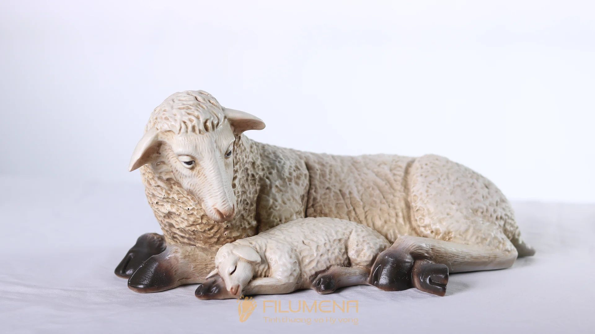 Bộ tượng Giáng sinh 50 cm 5 nhân vật màu trầm cổ điển