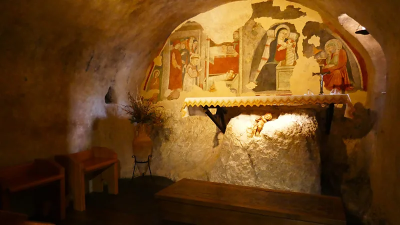 Hang đá Giáng Sinh đầu tiên tại Greccio – Thánh Phanxicô Assisi