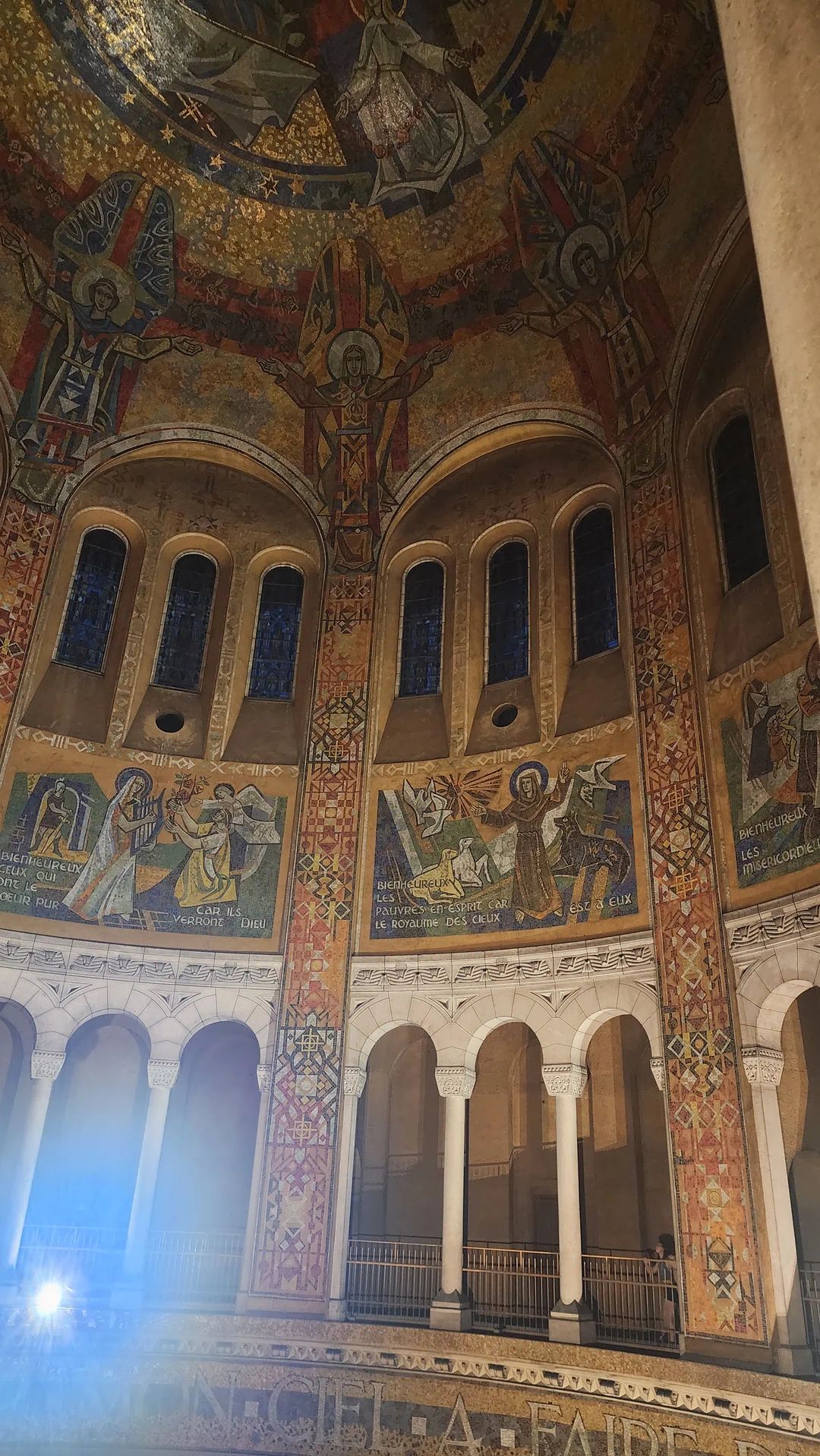 Vương cung Thánh đường Thánh Tê-rê-sa Hài Đồng Giê-su