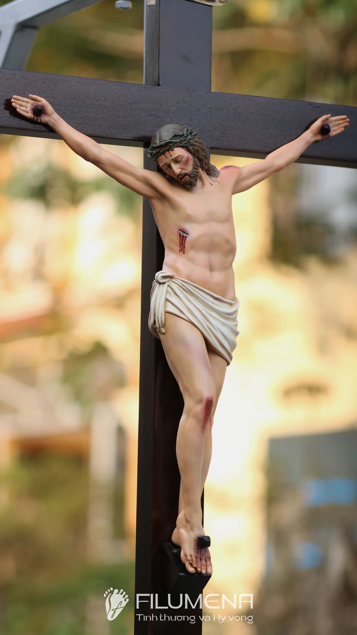 Tượng Chúa chịu nạn 40 cm Thánh giá gỗ lát