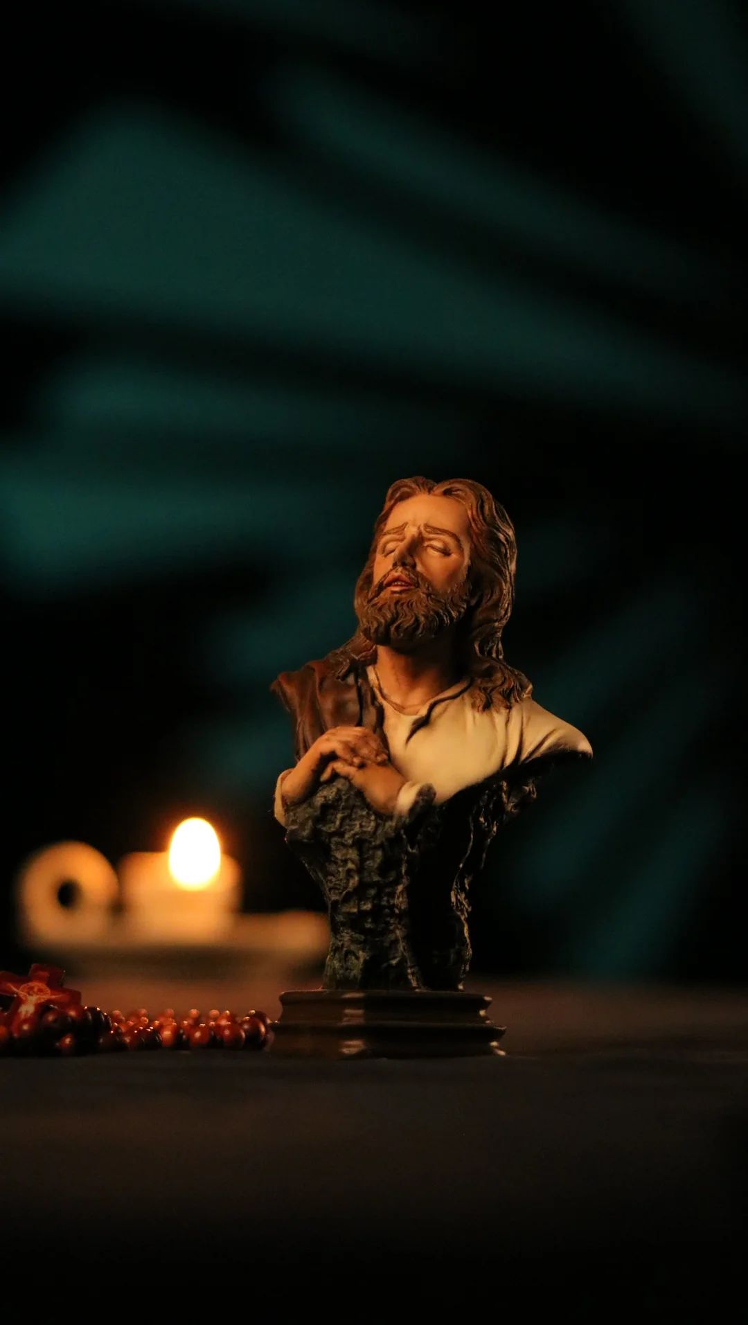 Tượng Chúa cầu nguyện cao 18 cm mã màu M1