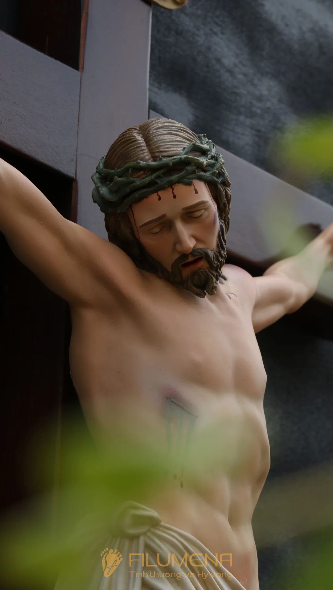 Tượng Chúa chịu nạn cao 60 cm Thánh giá gỗ lát