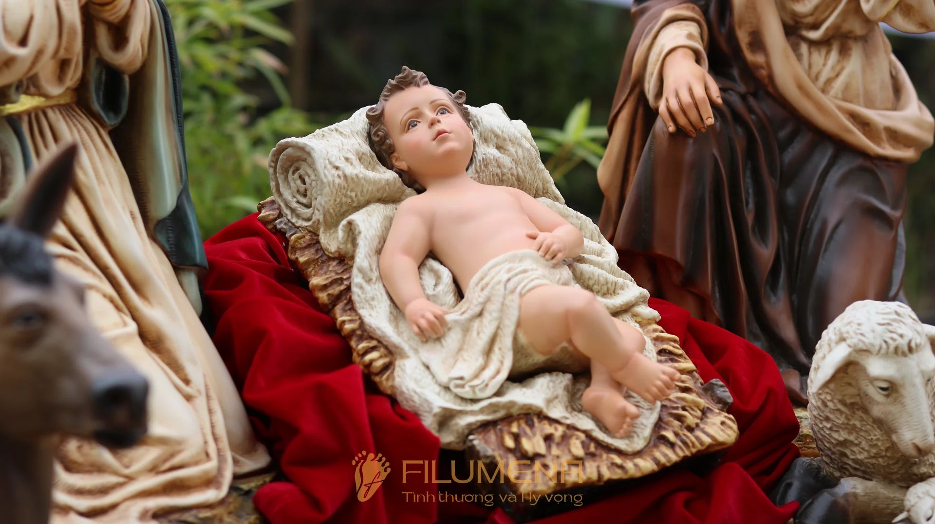 Bộ tượng Giáng sinh 50 cm 3 nhân vật tông màu sáng cổ điển