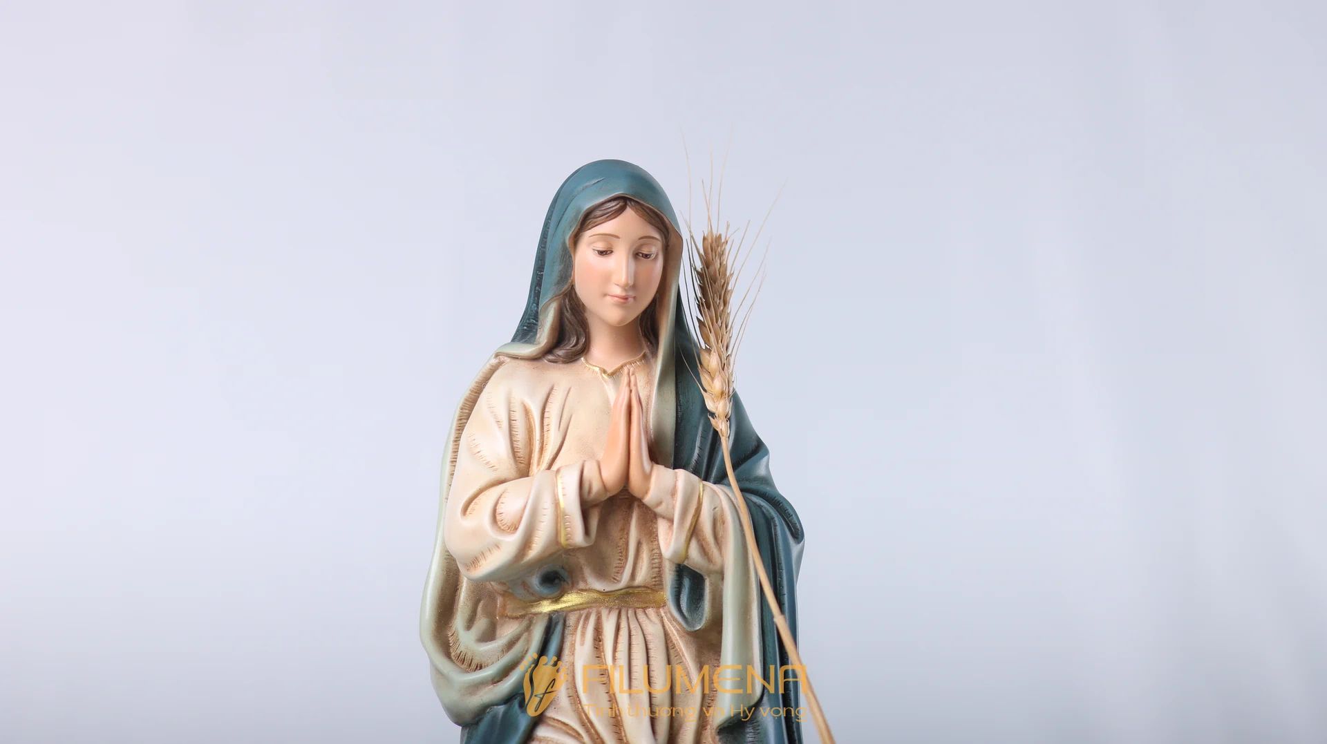 Bộ tượng Giáng sinh 30 cm 3 nhân vật tông màu sáng cổ điển