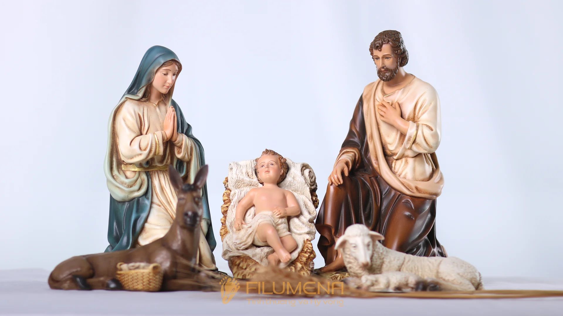 Tượng Chúa Giáng Sinh 10 cm cho bộ tượng Noel 20 cm