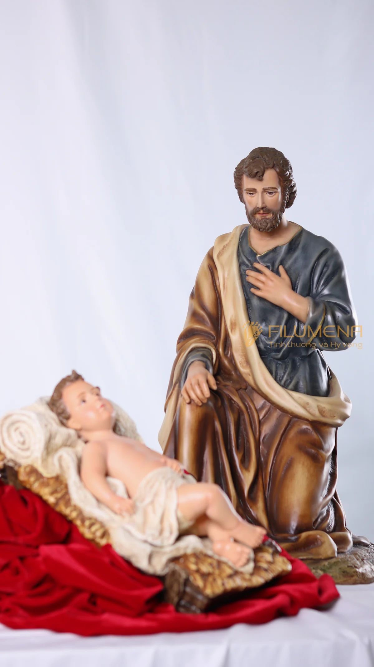 Bộ tượng Giáng sinh 50 cm 5 nhân vật màu trầm cổ điển