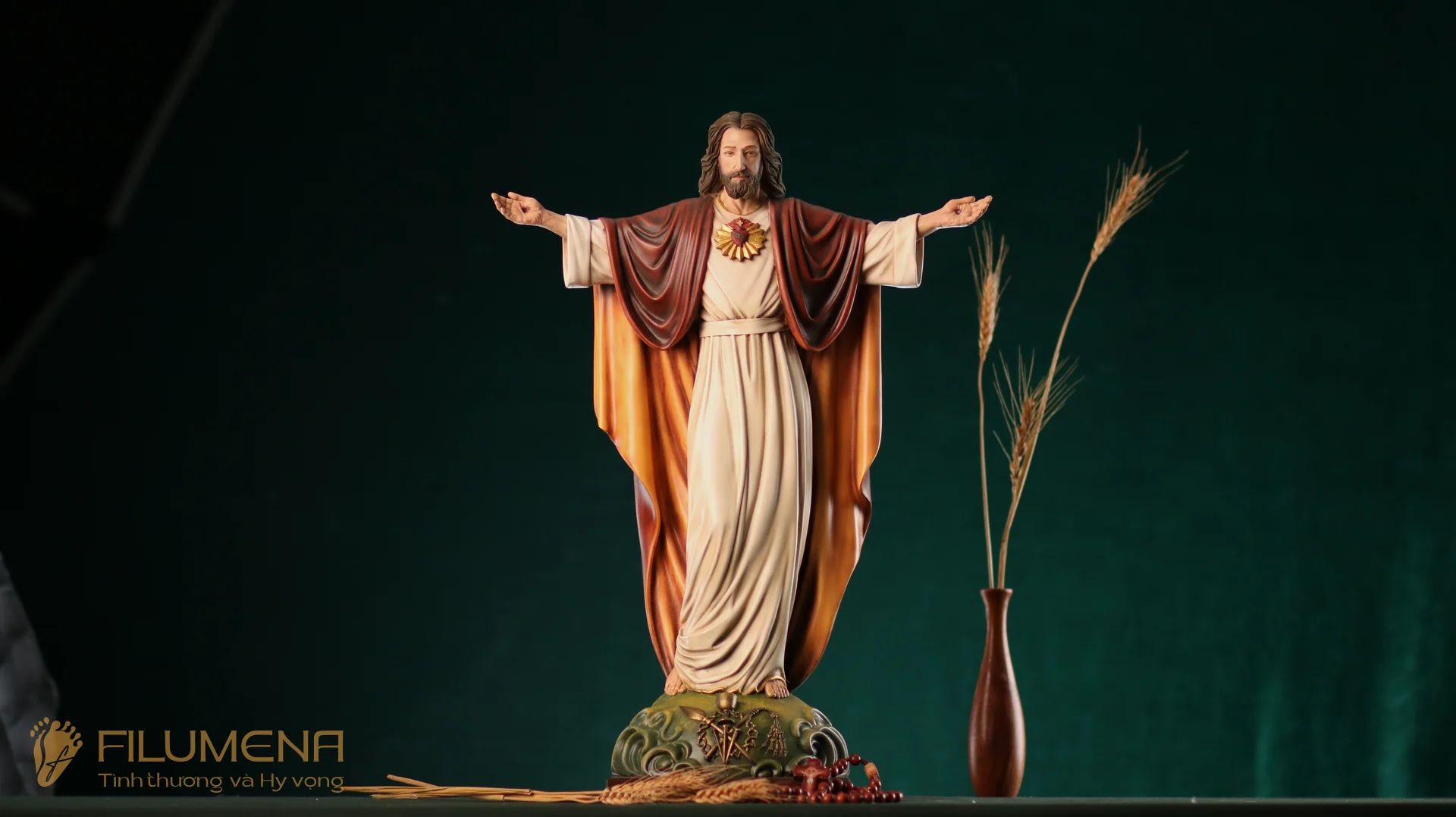 Tượng Chúa Ki-tô Vua Vũ trụ cao 50 cm bằng bột đá