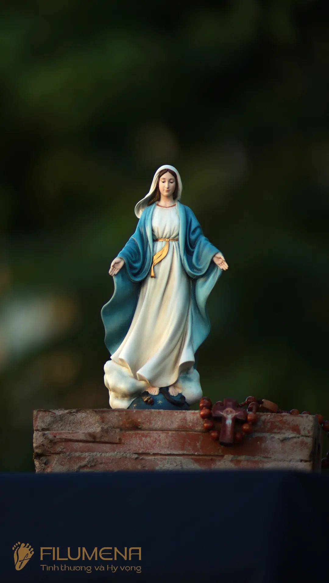 catholic statues created and manufactured by Filumena Art