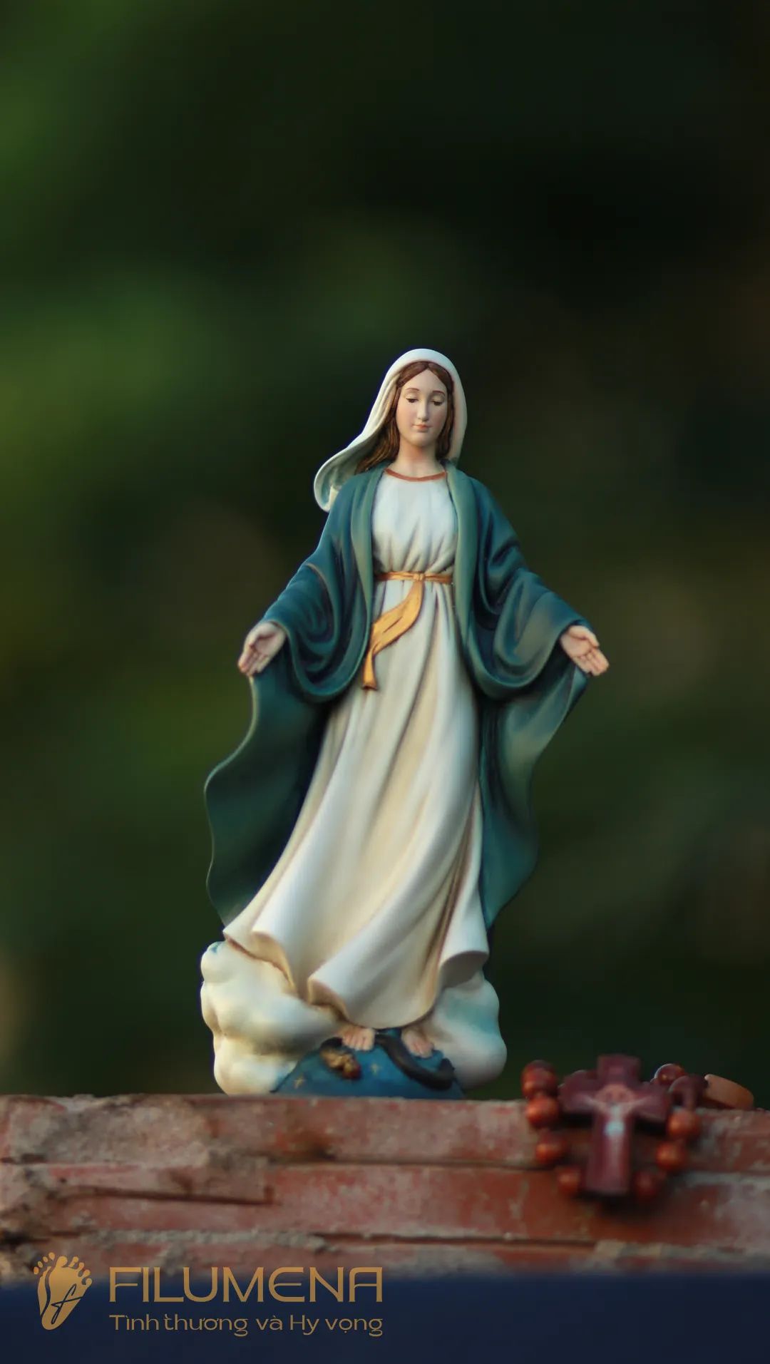 catholic statues created and manufactured by Filumena Art