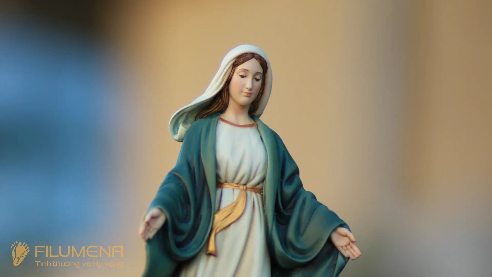 catholic statues created and manufactured by Filumena Art