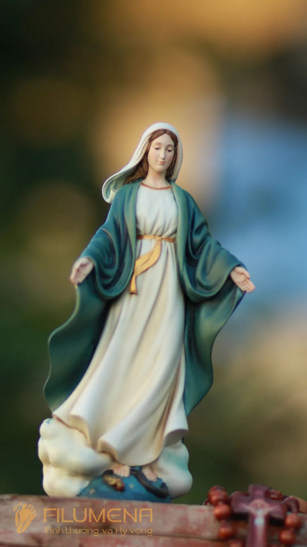 catholic statues created and manufactured by Filumena Art