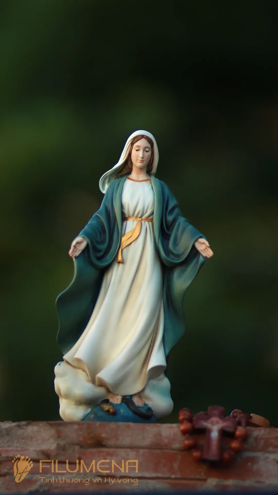 catholic statues created and manufactured by Filumena Art