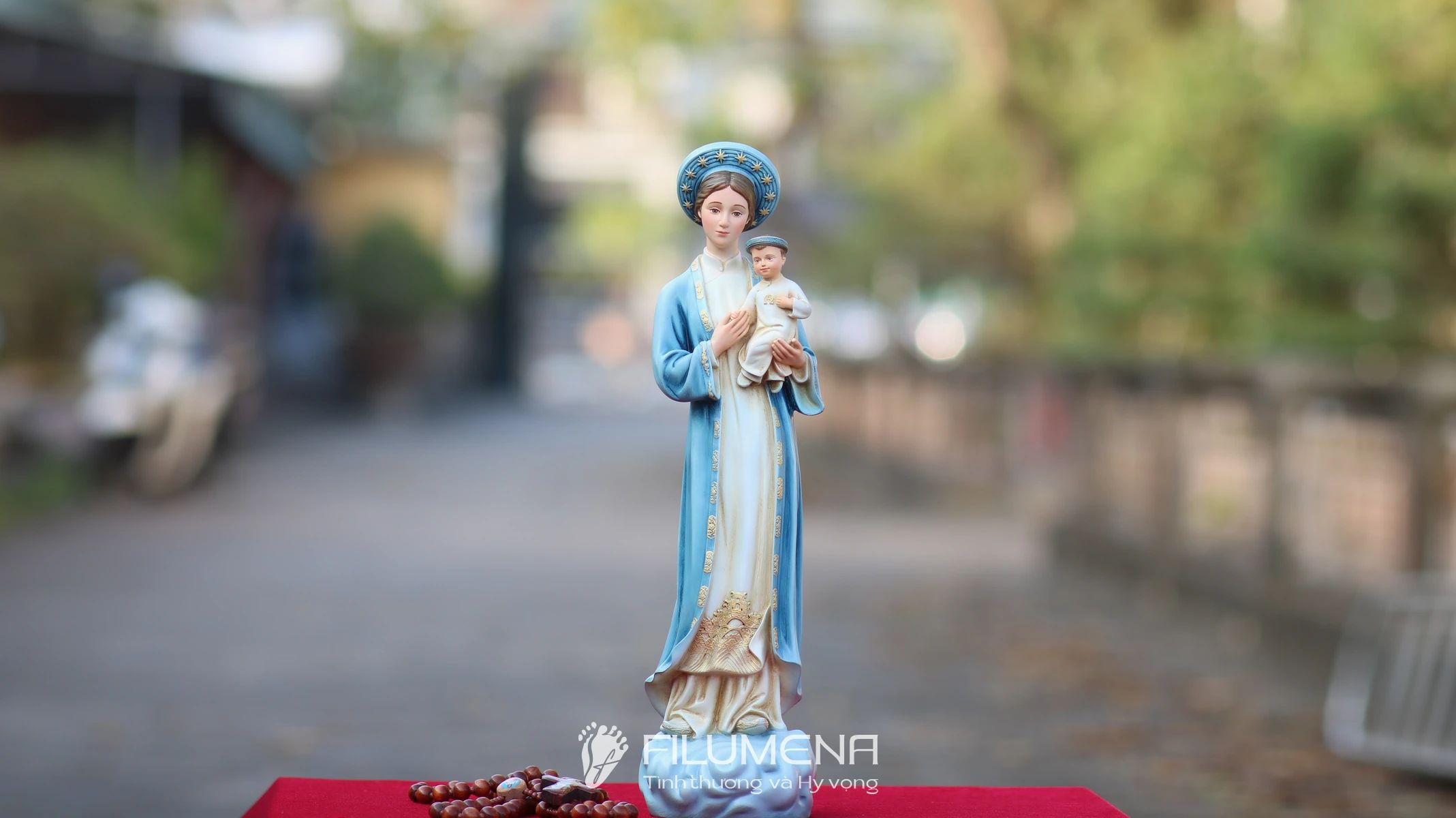 Tượng Đức Mẹ La Vang 40 cm áo màu xanh da trời