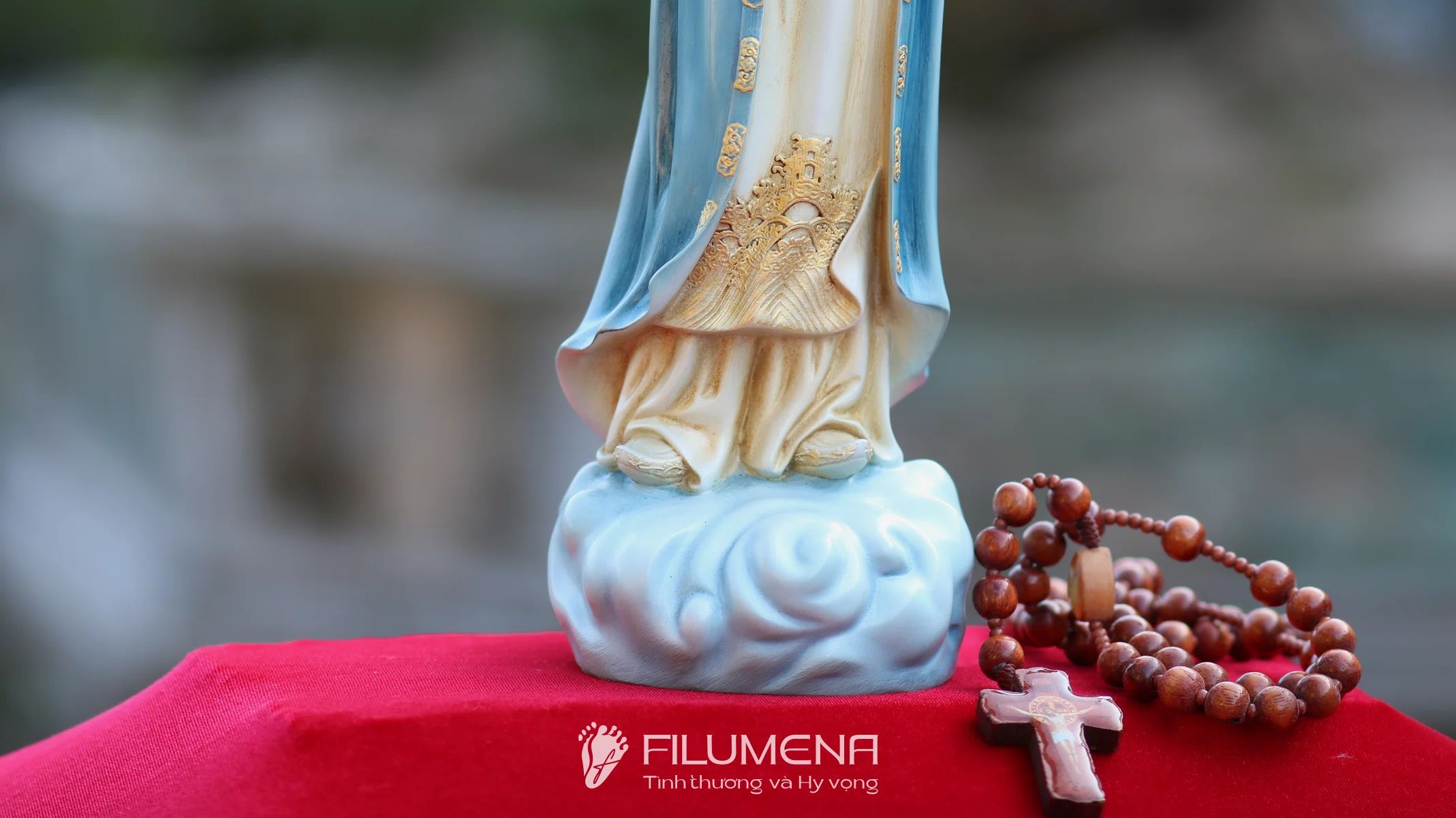 Tượng Đức Mẹ La Vang 40 cm áo màu xanh da trời