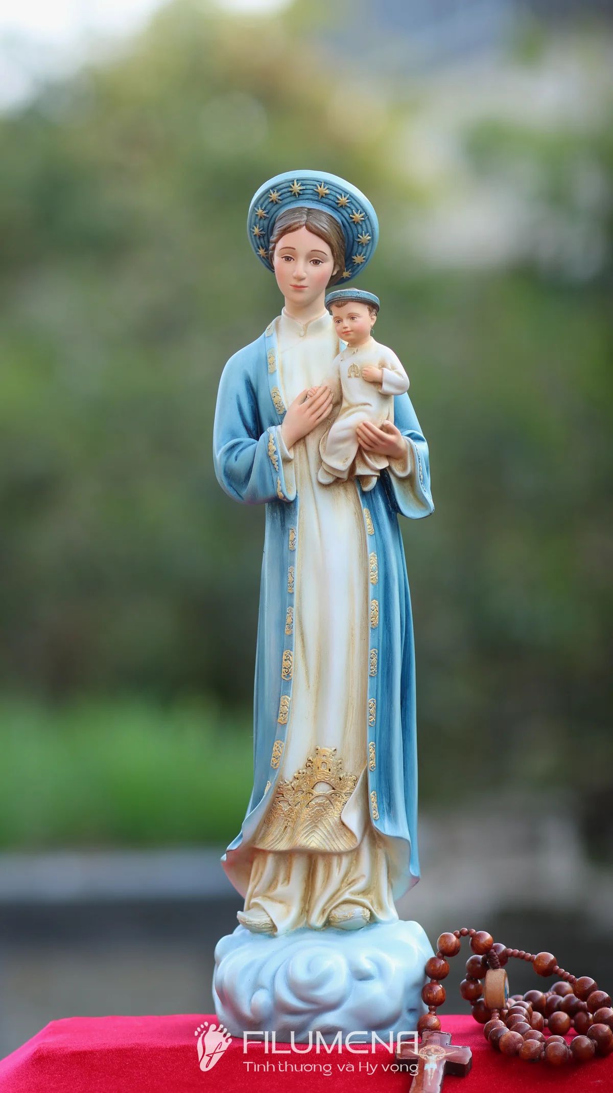 Tượng Đức Mẹ La Vang