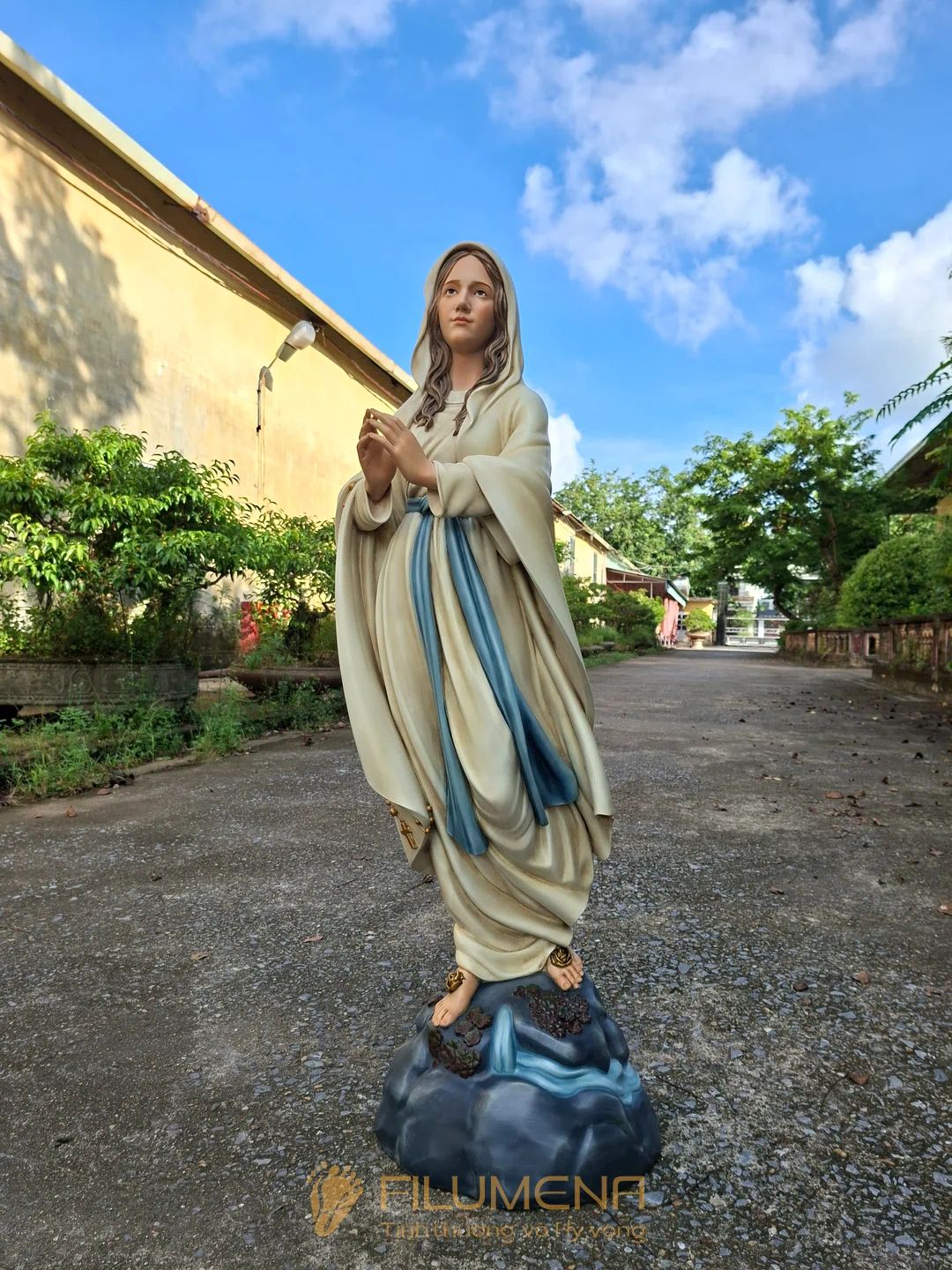 Tượng Đức Mẹ Lộ Đức cao 110 cm màu trắng