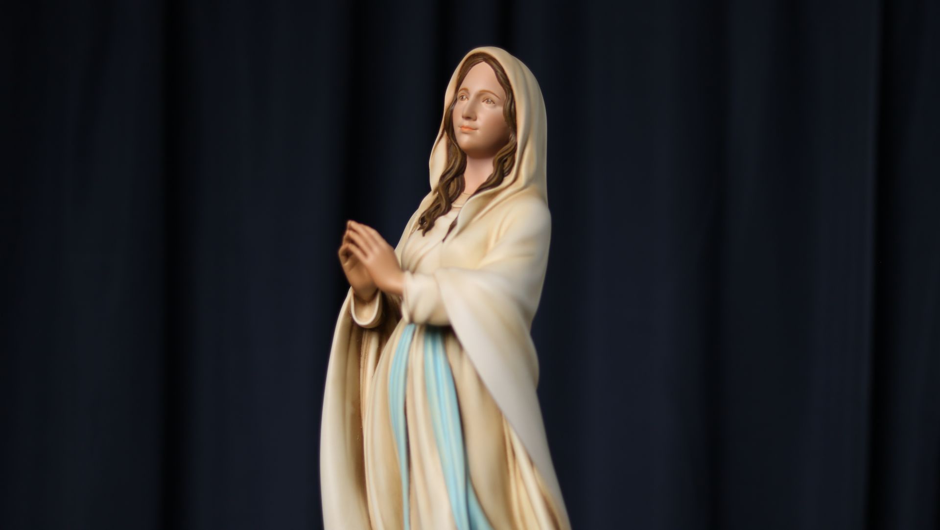 Tượng Đức Mẹ Lộ Đức cao 50 cm vẽ màu thủ công mã M1