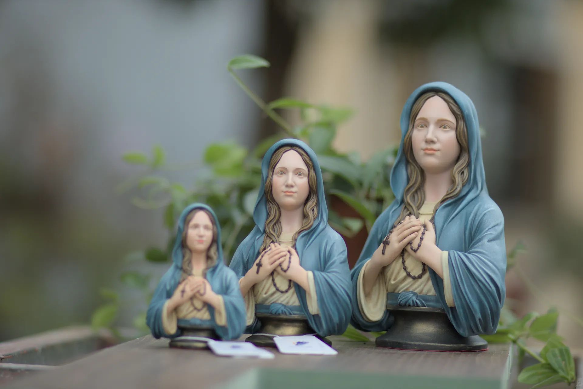 name tại VN. Tượng Công giáo Filumena là tượng của Tình thương và Hy vọng. Bản quyền các tác phẩm tượng Công giáo thuộc về Filumena Art, Cộng hòa Pháp. Filumena sáng tác và sản xuất nhiều mẫu tượng Công giáo khác như 