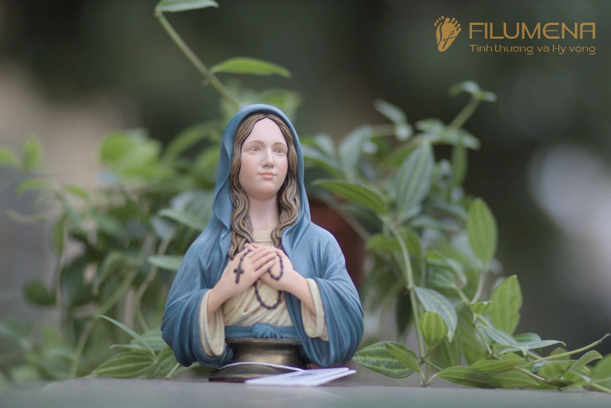 catholic statues created and manufactured by Filumena Art