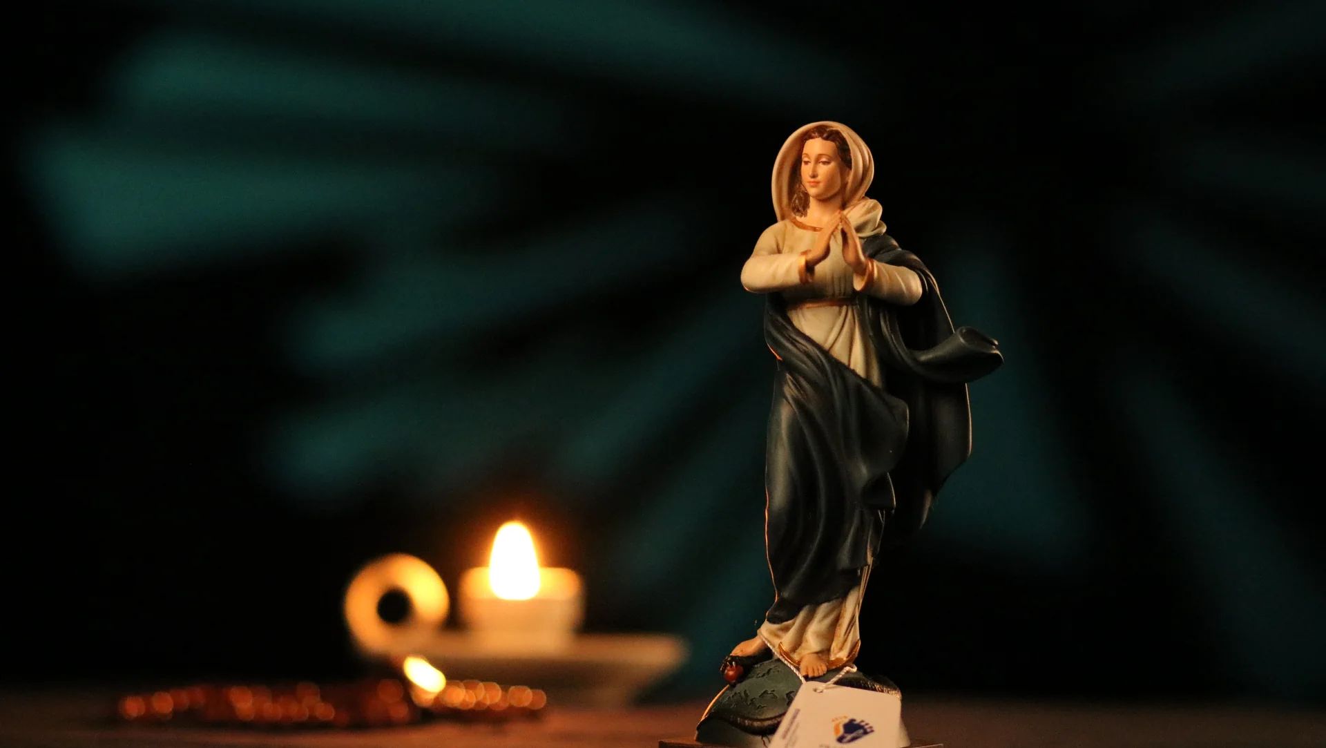 Tượng Đức Mẹ Vô Nhiễm Nguyên Tội cao 15 cm, 20 cm mã màu M1