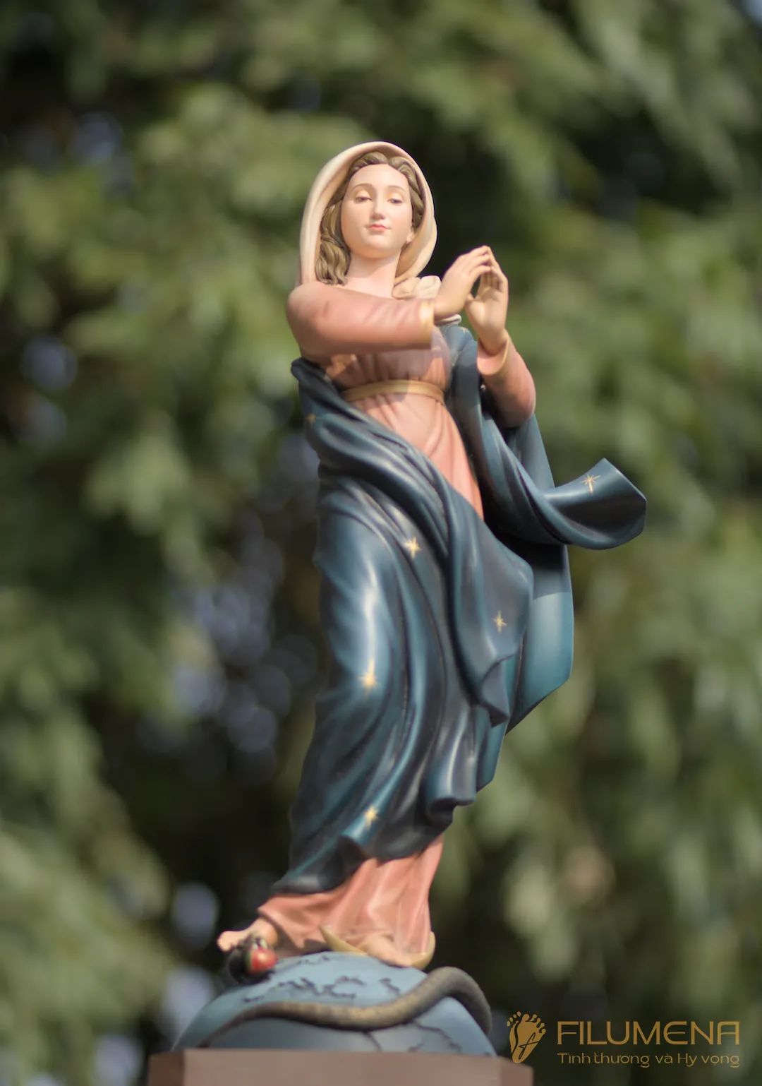 Tượng Đức Mẹ Vô Nhiễm Nguyên Tội cao 60 cm mã màu M2 bằng bột đá