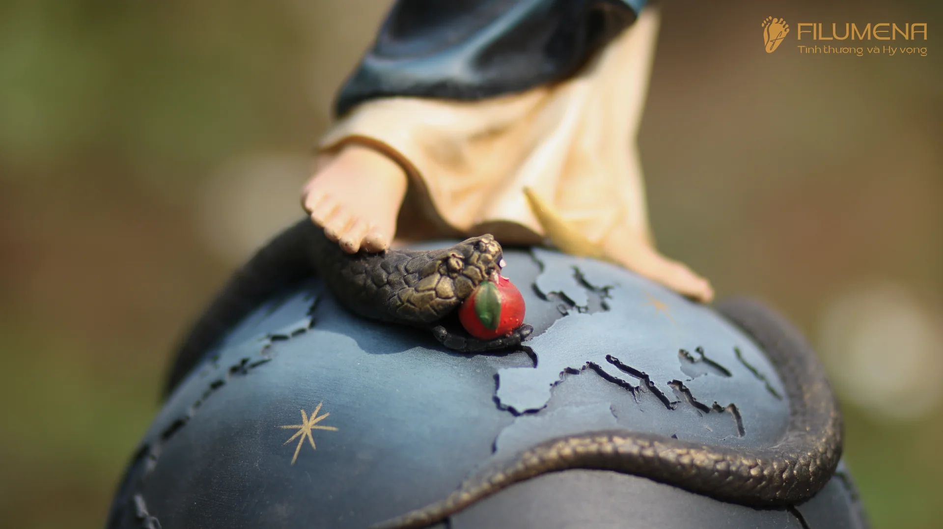 Tượng Đức Mẹ Vô Nhiễm Nguyên Tội cao 50 cm mã màu M1 bằng bột đá