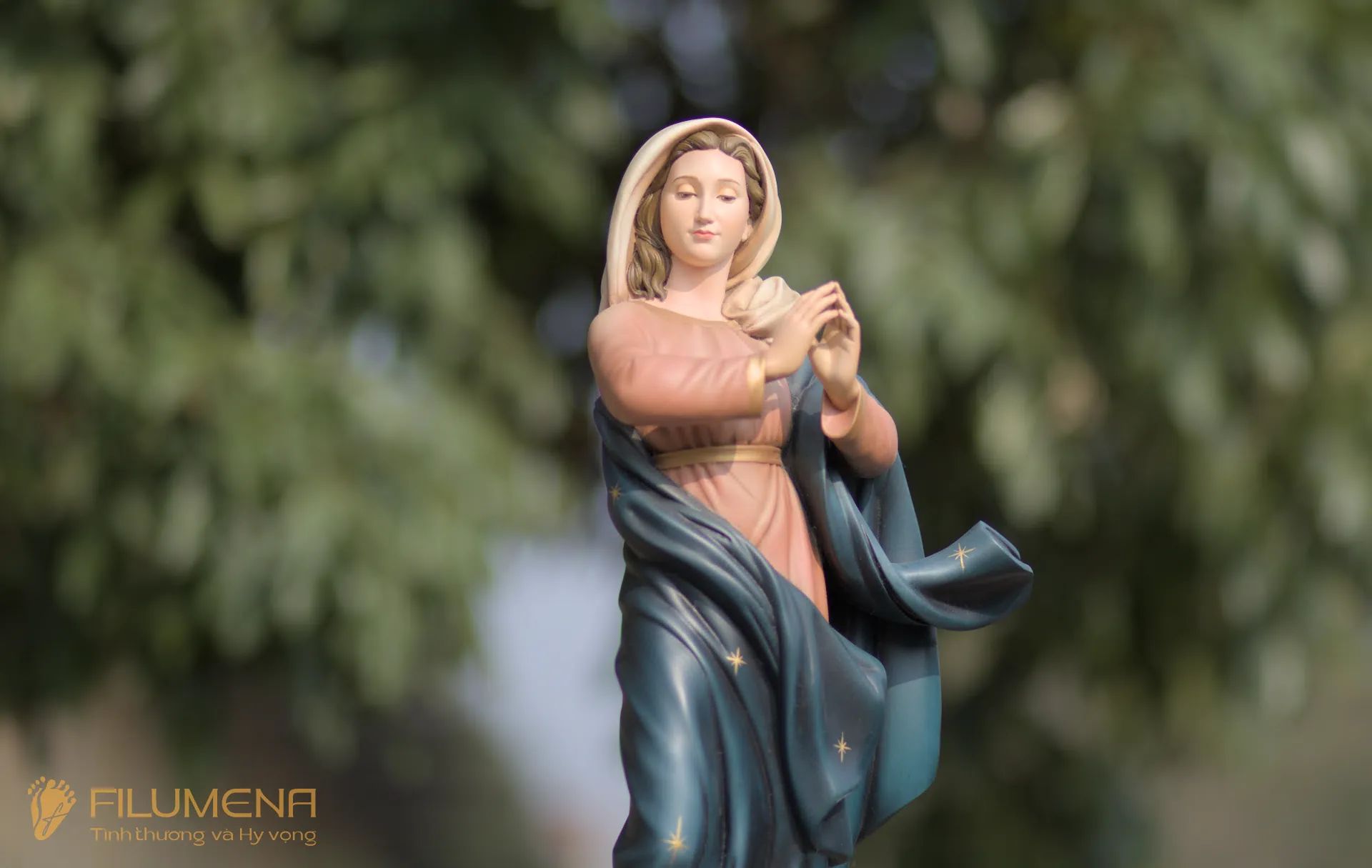 Tượng Đức Mẹ Vô Nhiễm Nguyên Tội