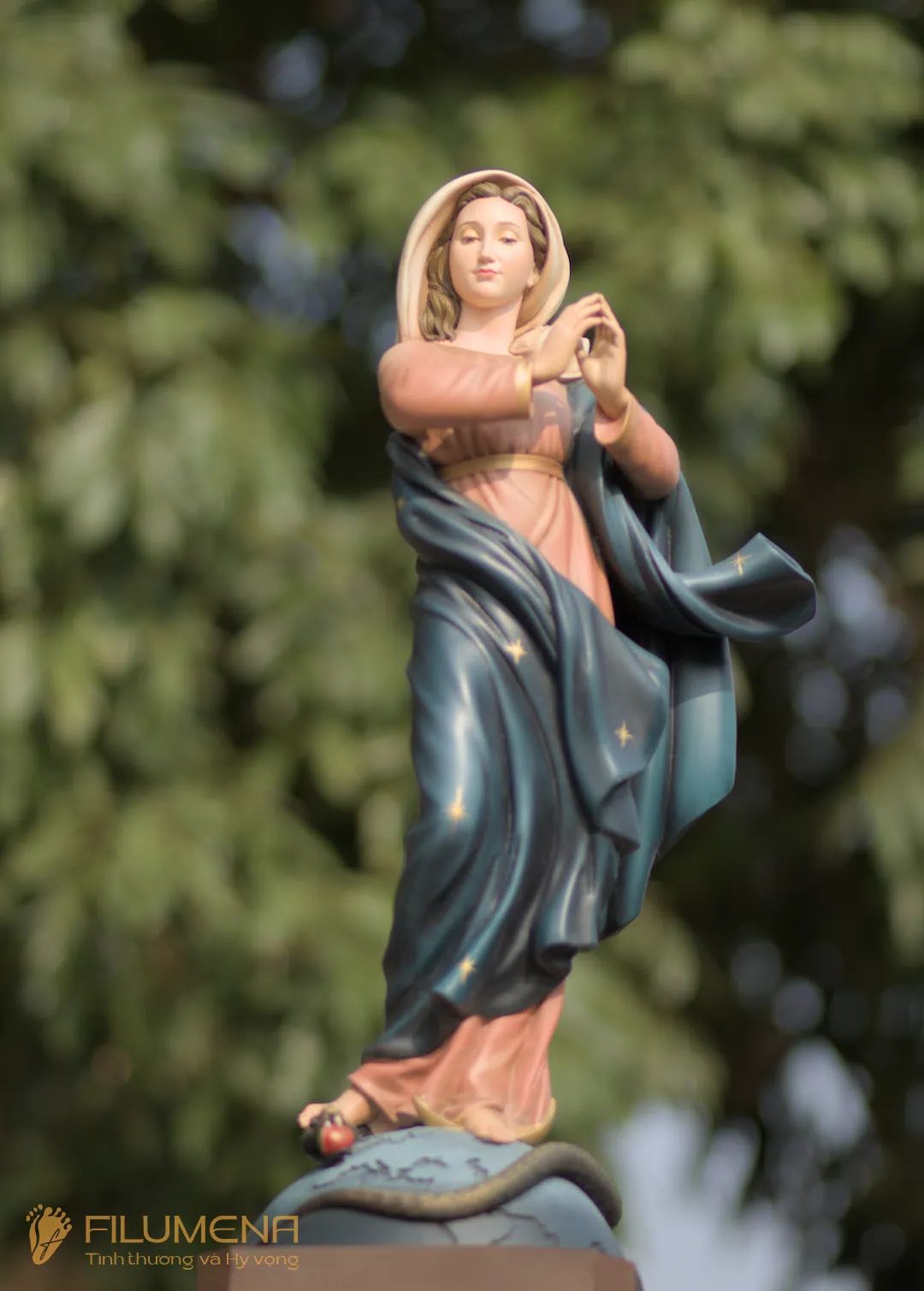 Tượng Đức Mẹ Vô Nhiễm Nguyên Tội