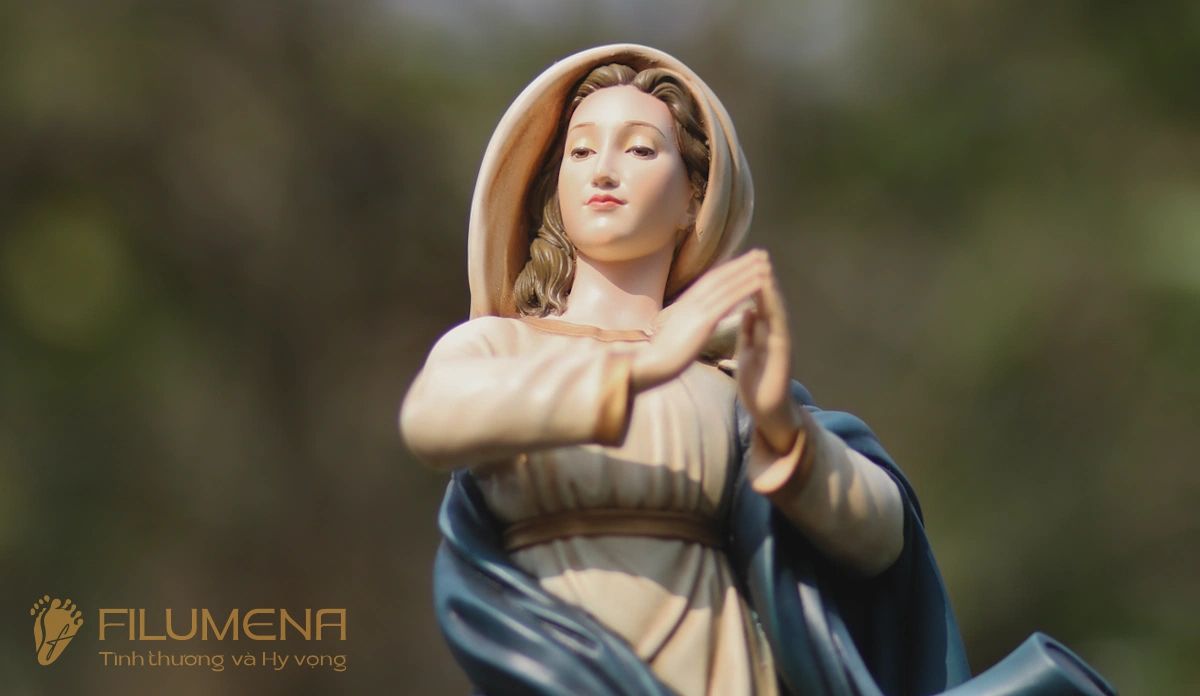 Ngắm 5 sự Thương cùng Bàn thờ Công giáo và Tượng Công giáo Filumena