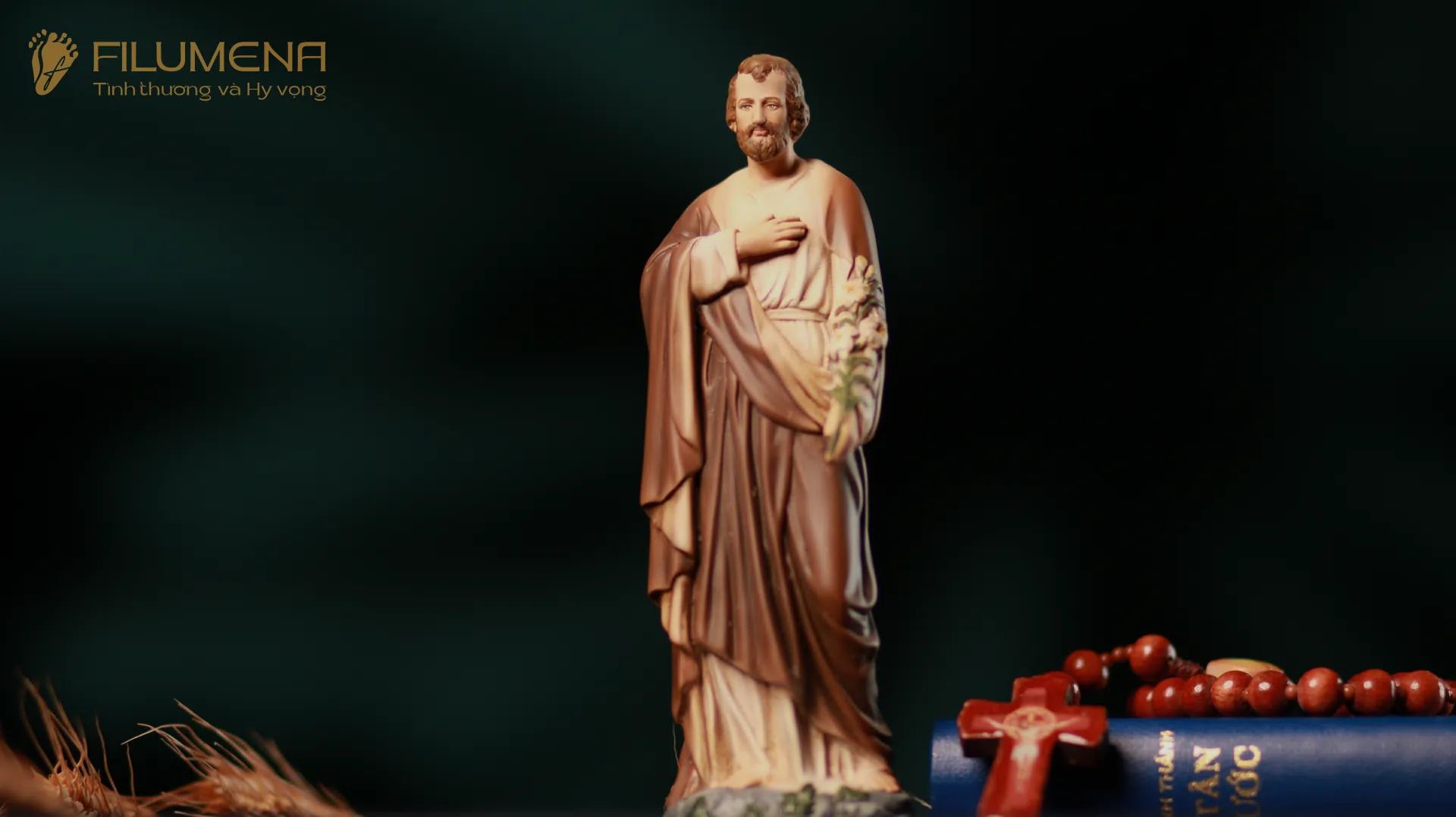 Tượng Thánh Giuse Hoa Huệ 15 cm, 20 cm màu nâu M1