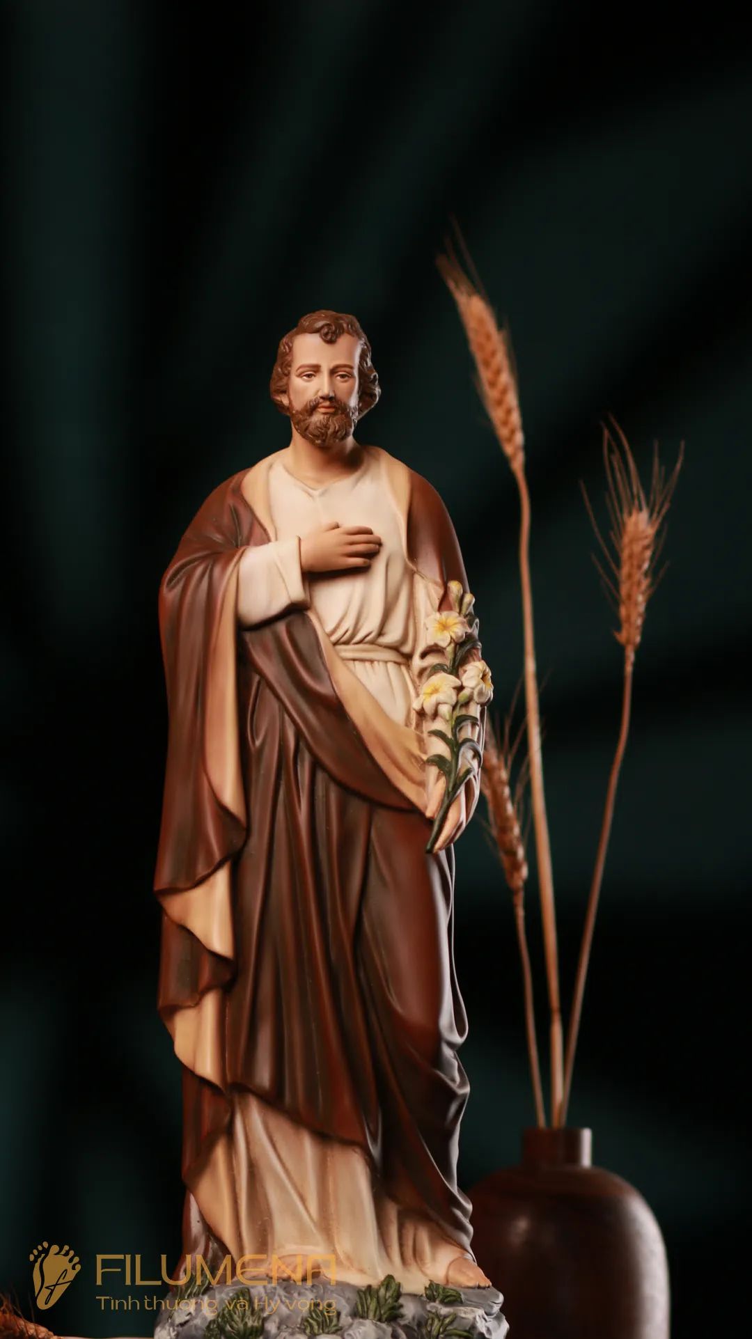 name tại VN. Tượng Công giáo Filumena là tượng của Tình thương và Hy vọng. Bản quyền các tác phẩm tượng Công giáo thuộc về Filumena Art, Cộng hòa Pháp. Filumena sáng tác và sản xuất nhiều mẫu tượng Công giáo khác như 