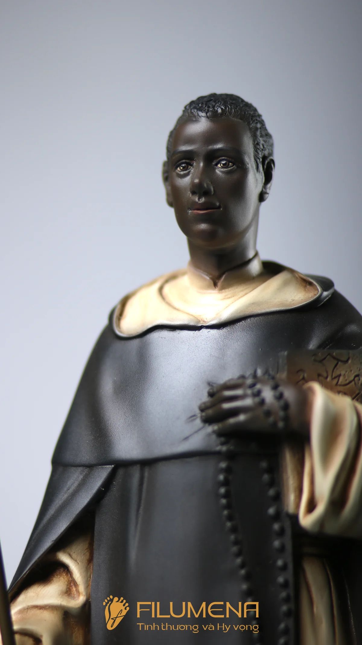 Tượng Thánh Martinô de Porres 40 cm