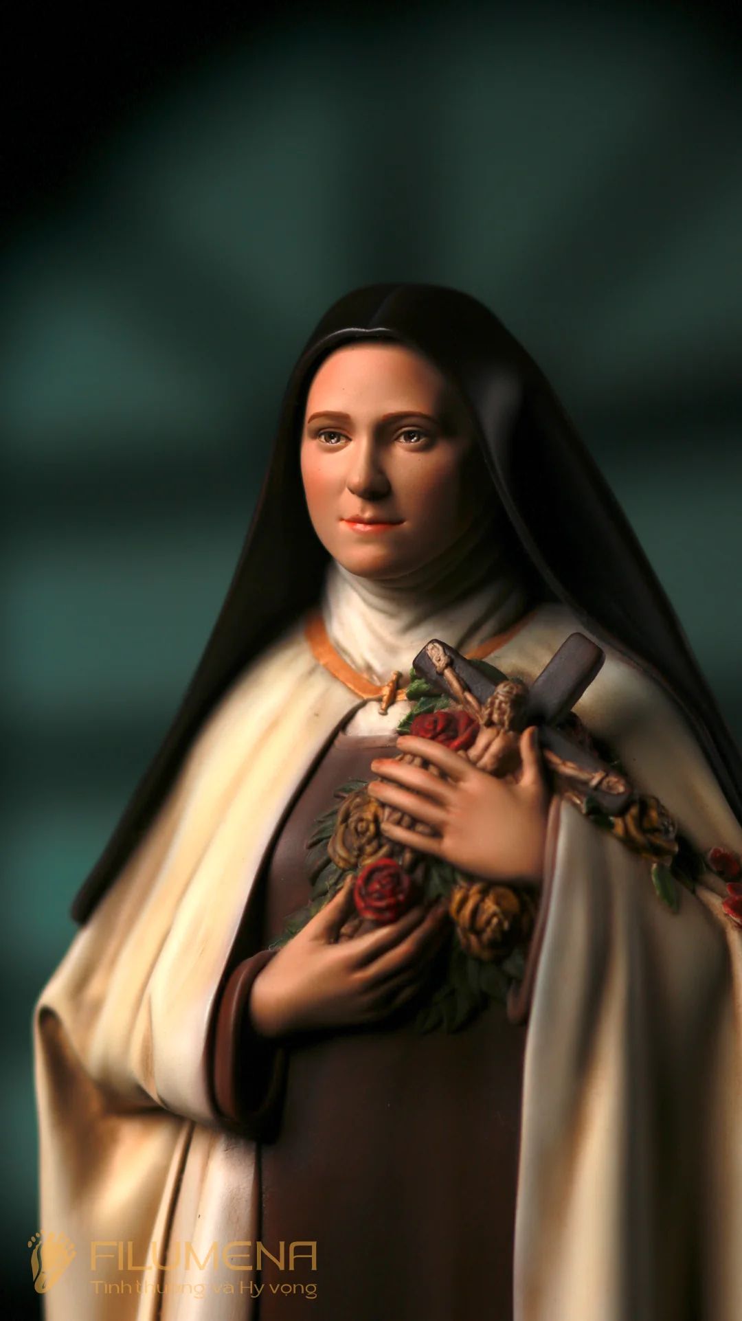 Tượng Thánh Tê-rê-sa Hài Đồng Giê-su, sáng tác của Filumena
