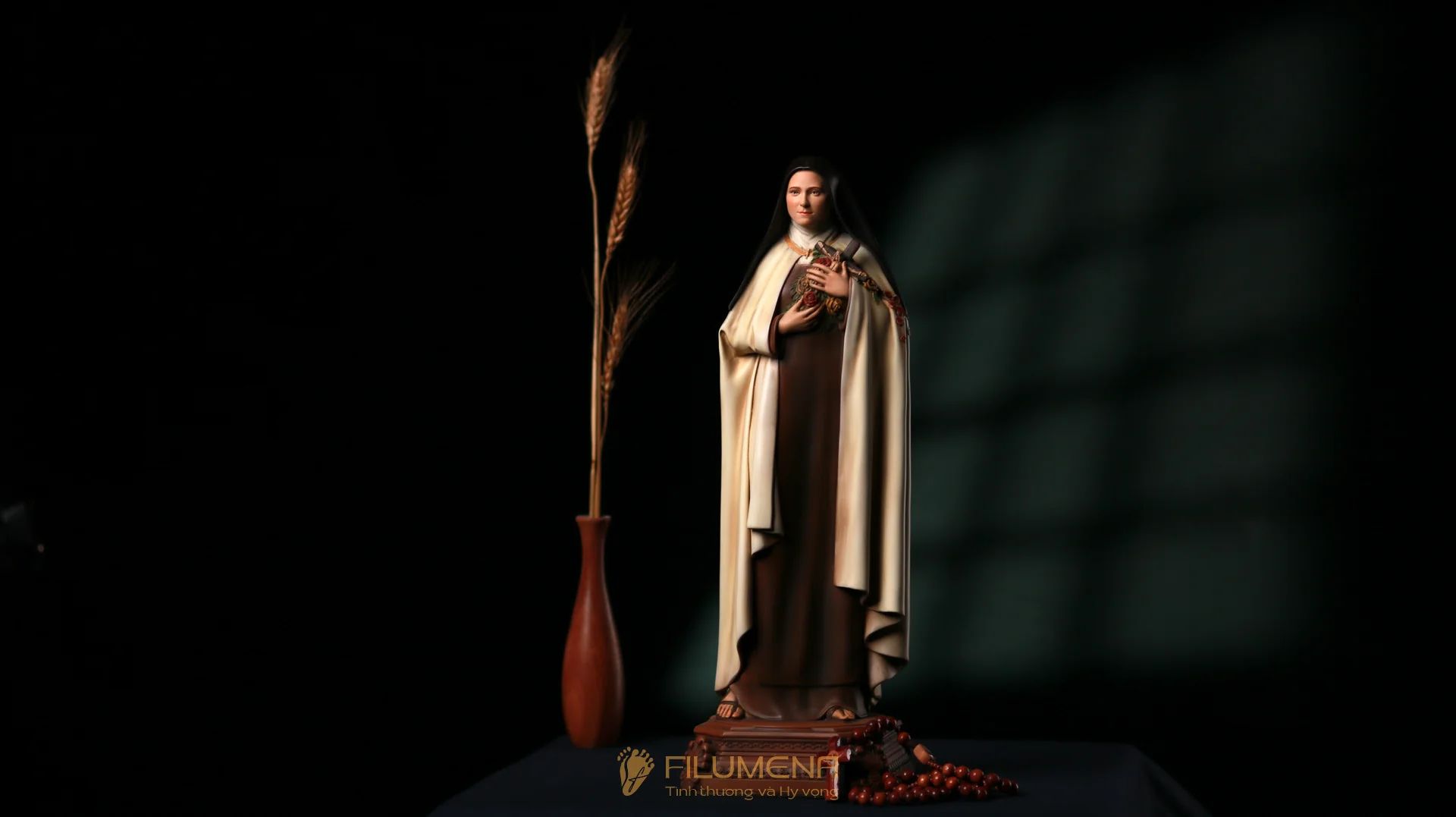 Tượng Thánh Tê-rê-sa Hài Đồng Giê-su, sáng tác của Filumena